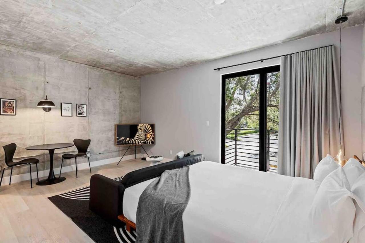 Pretty Rola 202 Modern Industrial Apt W King Bed フォート・ローダーデール エクステリア 写真